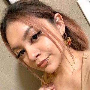 Meet your Posher, Roxanna